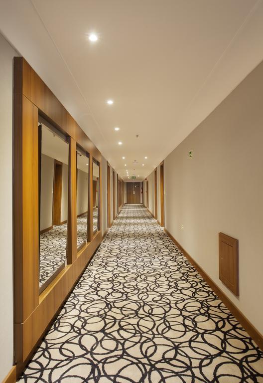Hotel Windsor Plaza Brasilia Exterior foto A corridor at the hotel