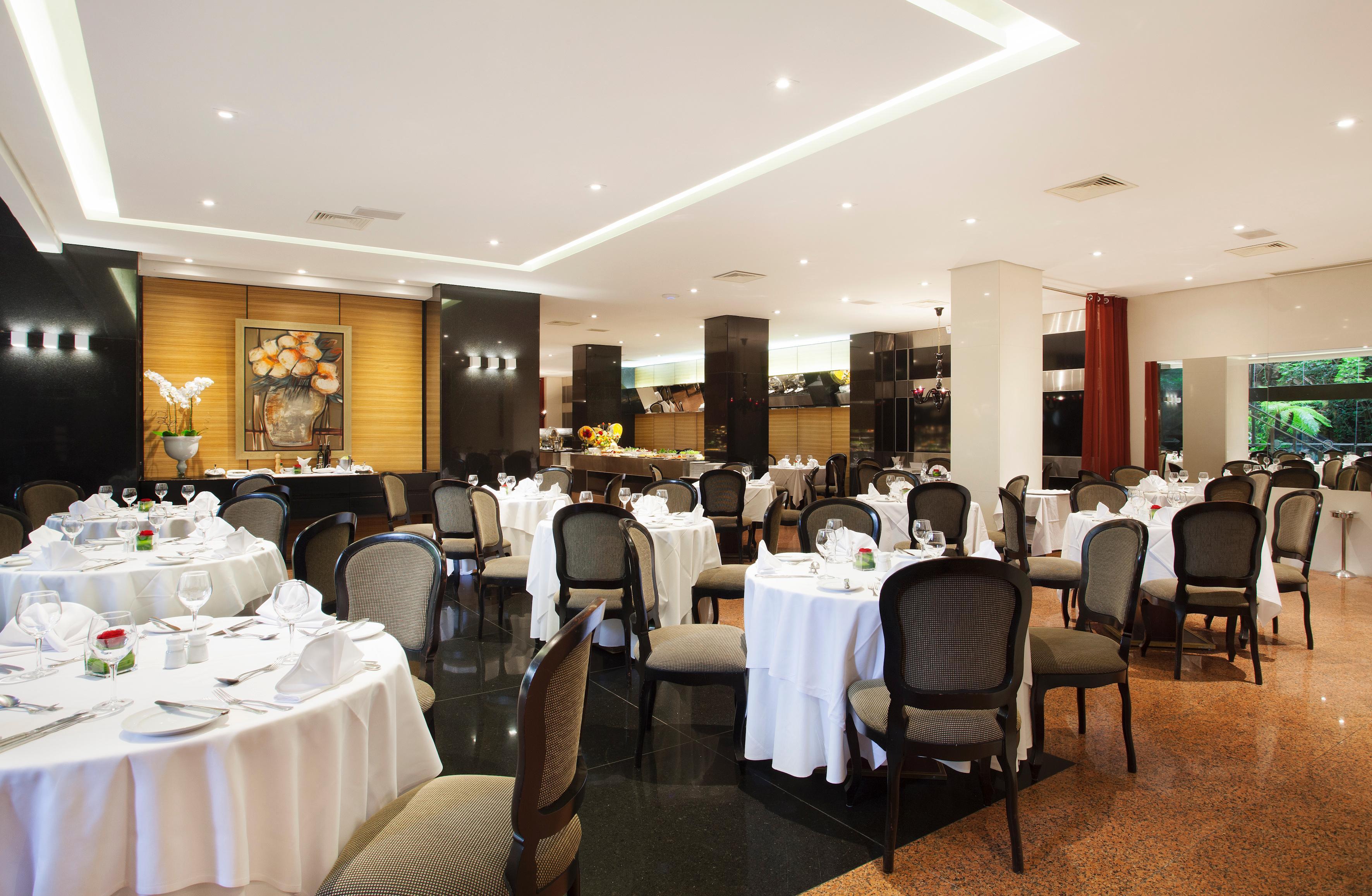 Hotel Windsor Plaza Brasilia Exterior foto The interior of the restaurant