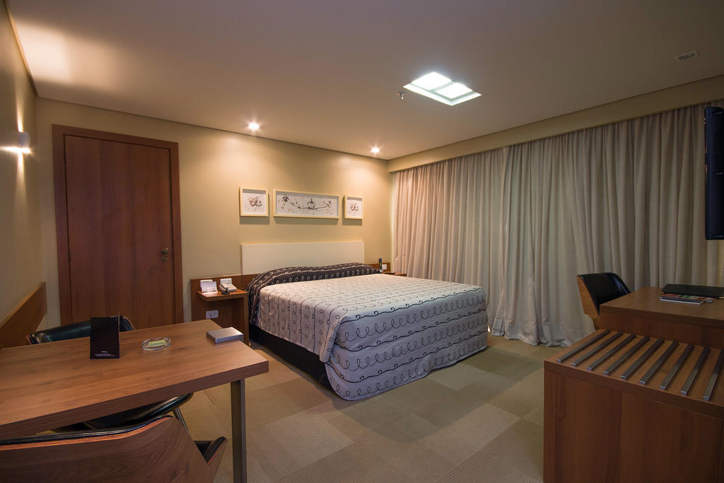 Hotel Windsor Plaza Brasilia Habitación foto A bedroom