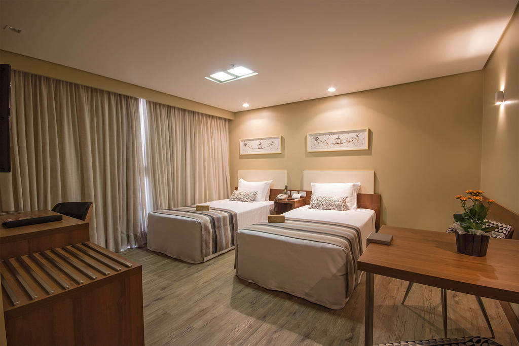 Hotel Windsor Plaza Brasilia Habitación foto A room at the hotel