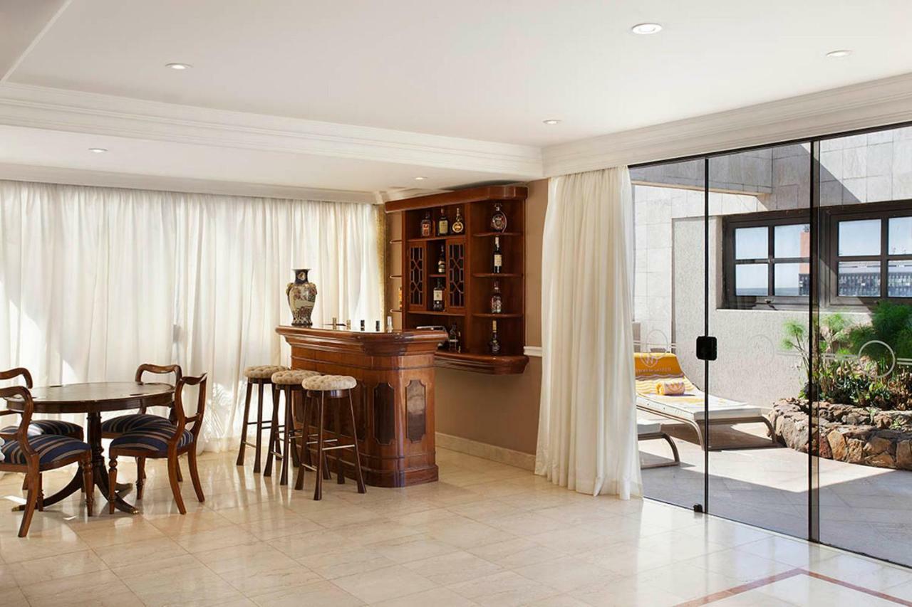 Hotel Windsor Plaza Brasilia Exterior foto A wet bar in a home