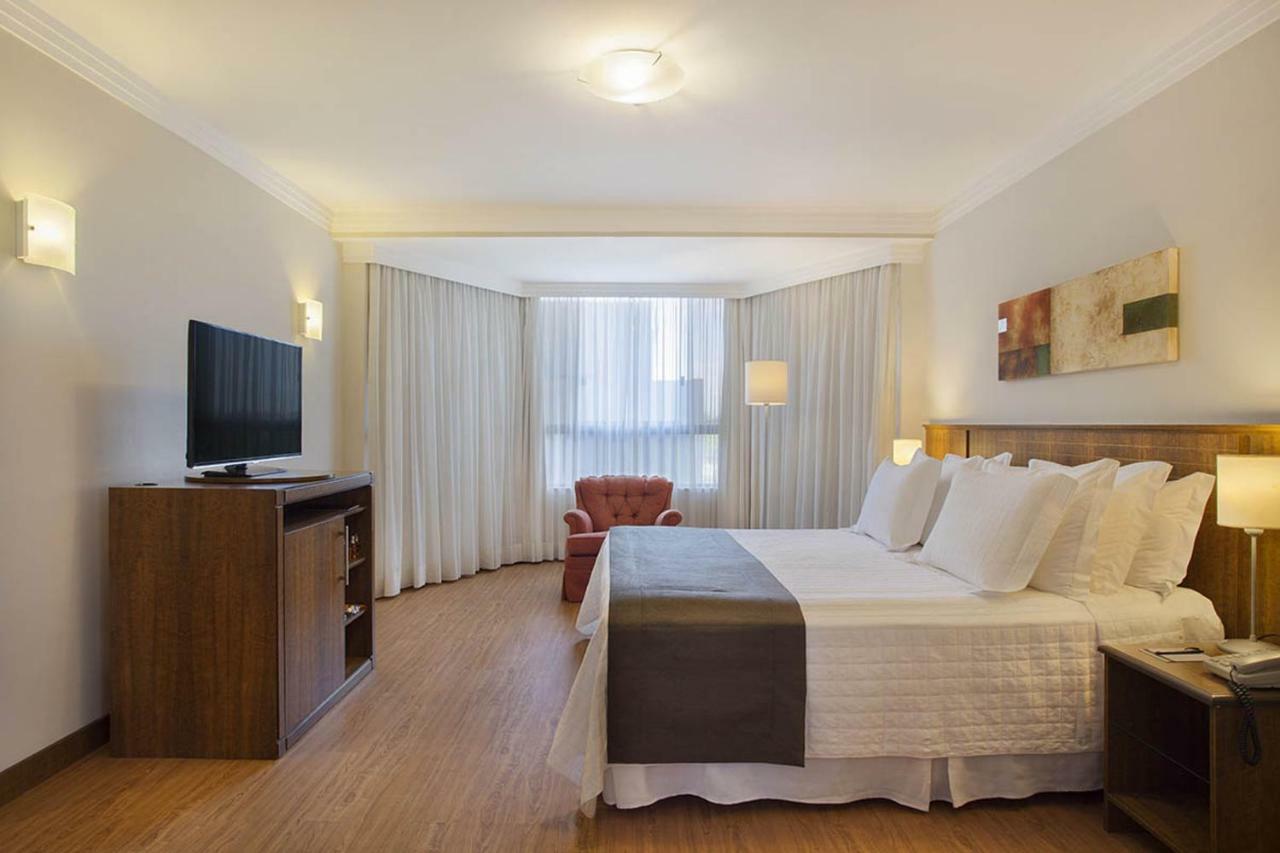 Hotel Windsor Plaza Brasilia Exterior foto A room at the hotel